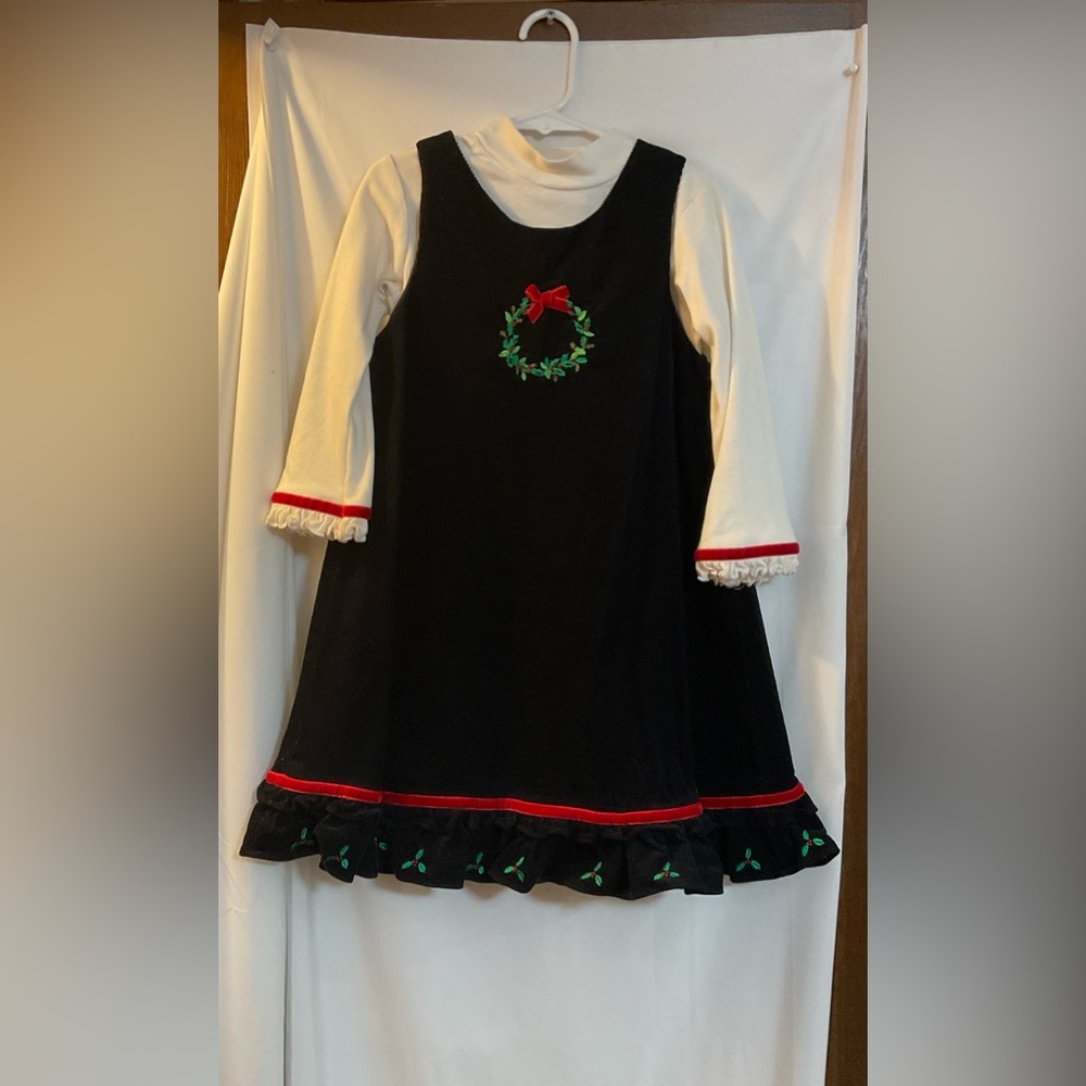 O Philadelphia Goodlad: Kids Christmas wreath, holly leaf’s jumper dress size 6.